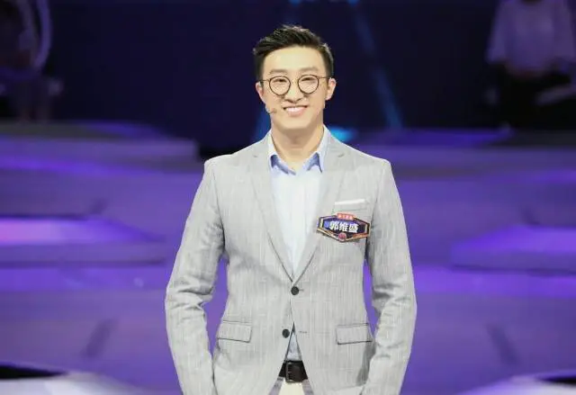 篮球老将如何通过瑜伽提升柔韧性_1